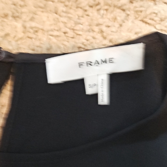 FRAME Flutter Sleeve Top - Picture 7 of 12